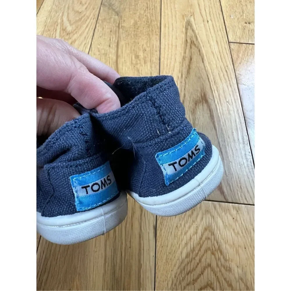 Toms brand size